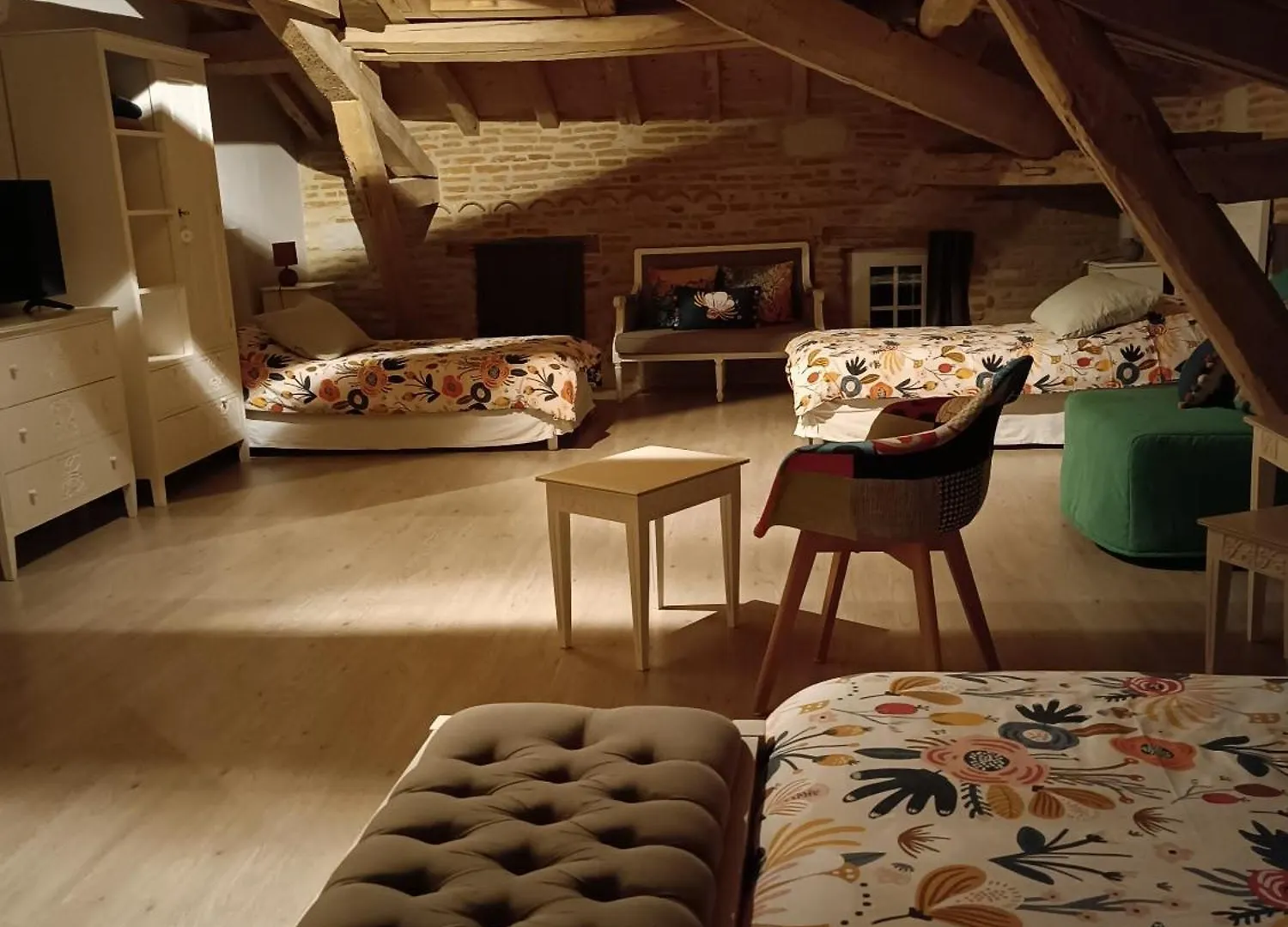Le Jardin Des Cedres Hotel Lavaur  0*, Lavaur (Tarn)